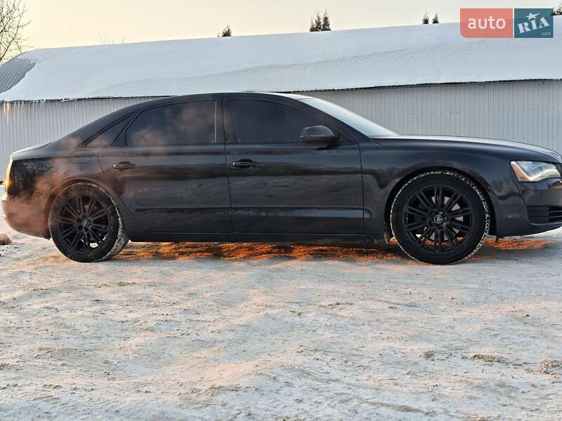 Седан Audi A8 2013 в Житомире