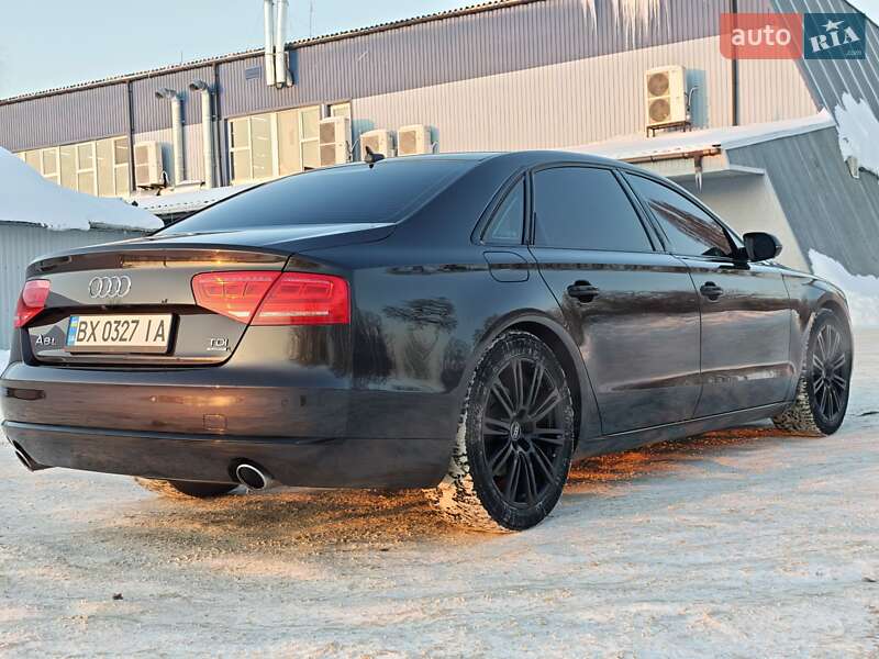 Седан Audi A8 2013 в Житомире