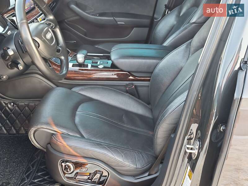 Седан Audi A8 2013 в Житомире