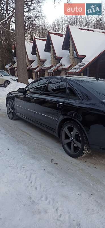 Седан Audi A8 2004 в Львове