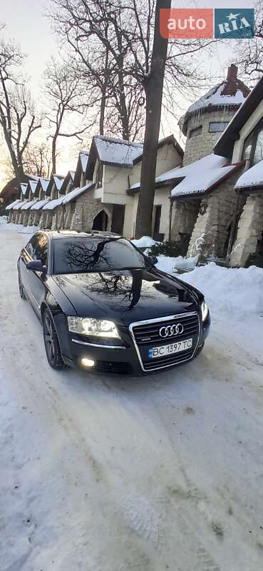 Седан Audi A8 2004 в Львове