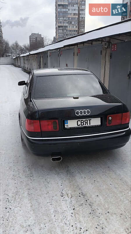 Седан Audi A8 2001 в Одесі