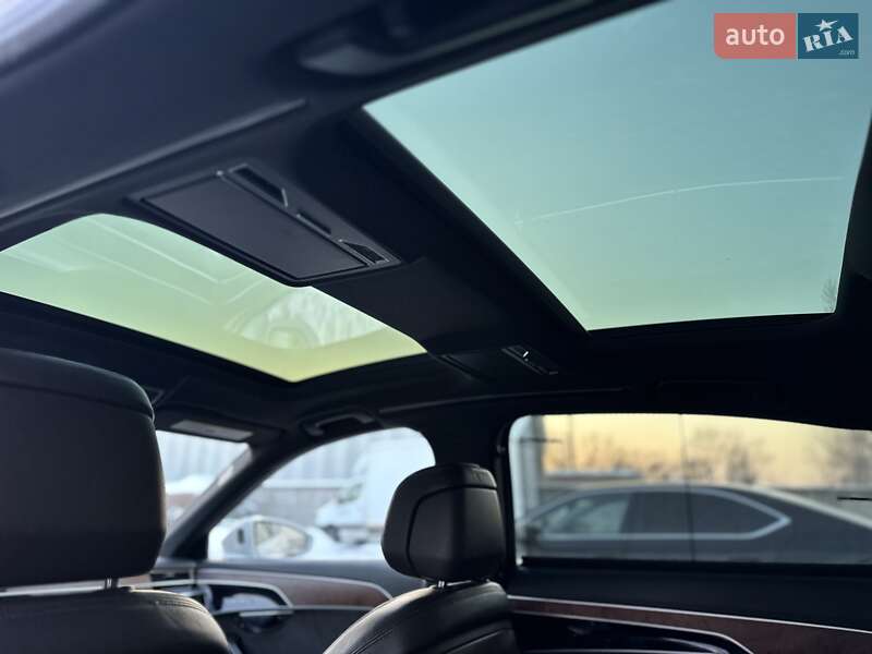 Седан Audi A8 2019 в Киеве