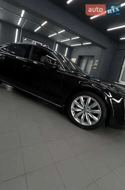 Седан Audi A8 2012 в Коломиї