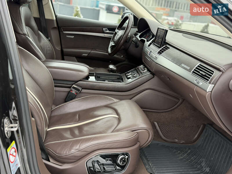 Седан Audi A8 2012 в Киеве