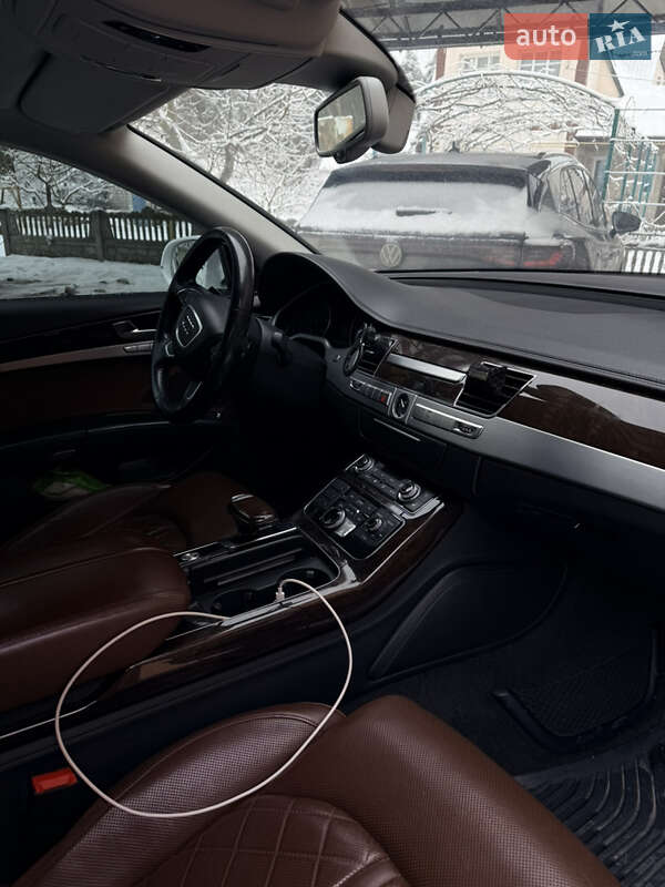 Седан Audi A8 2011 в Києві фото 31 Седан Audi A8 2011 в Києві
