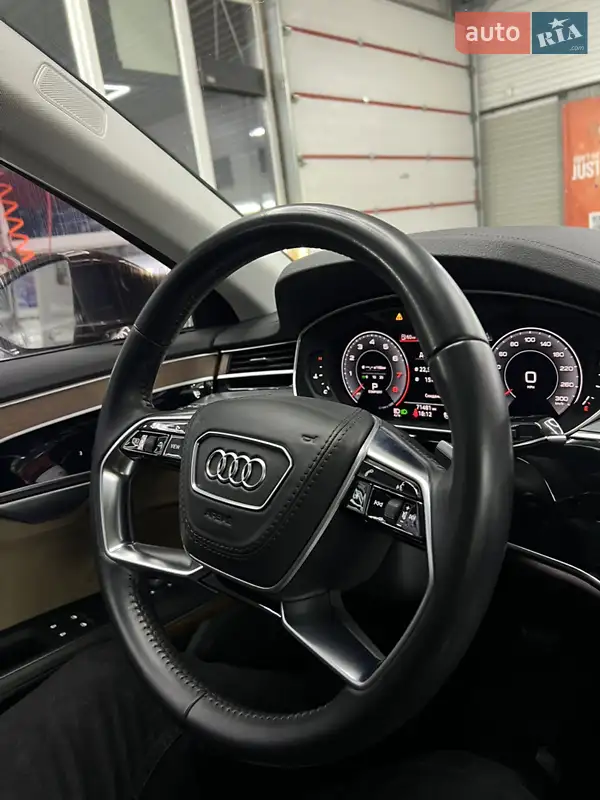Audi A8 2018 VIN WAU8DAF82KN009487 фото оголошення 49 з 107