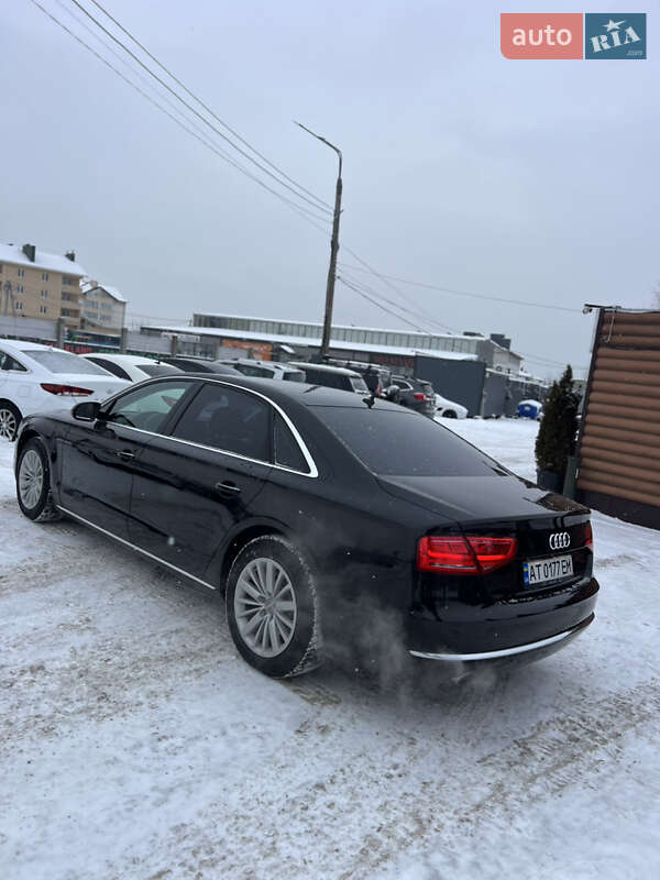 Седан Audi A8 2011 в Киеве