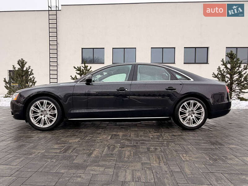 Седан Audi A8 2013 в Луцьку