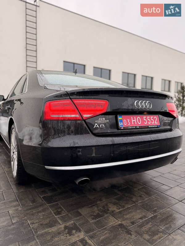 Седан Audi A8 2013 в Луцьку