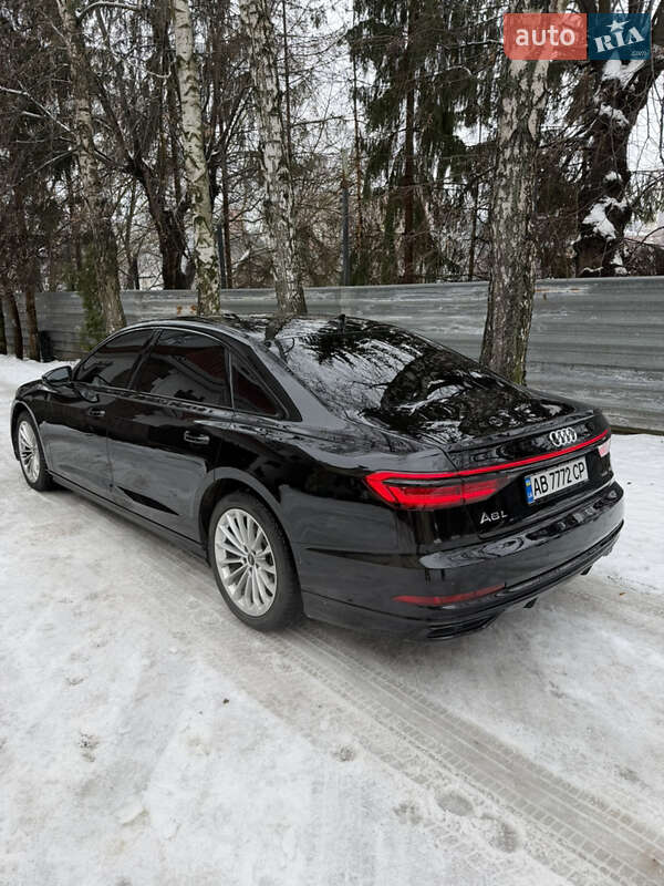 Седан Audi A8 2021 в Виннице