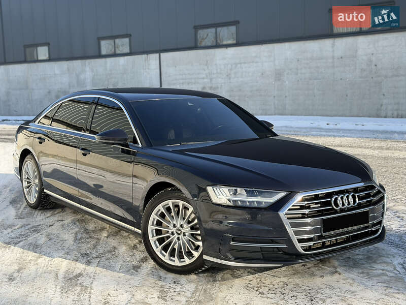 Седан Audi A8 2021 в Киеве