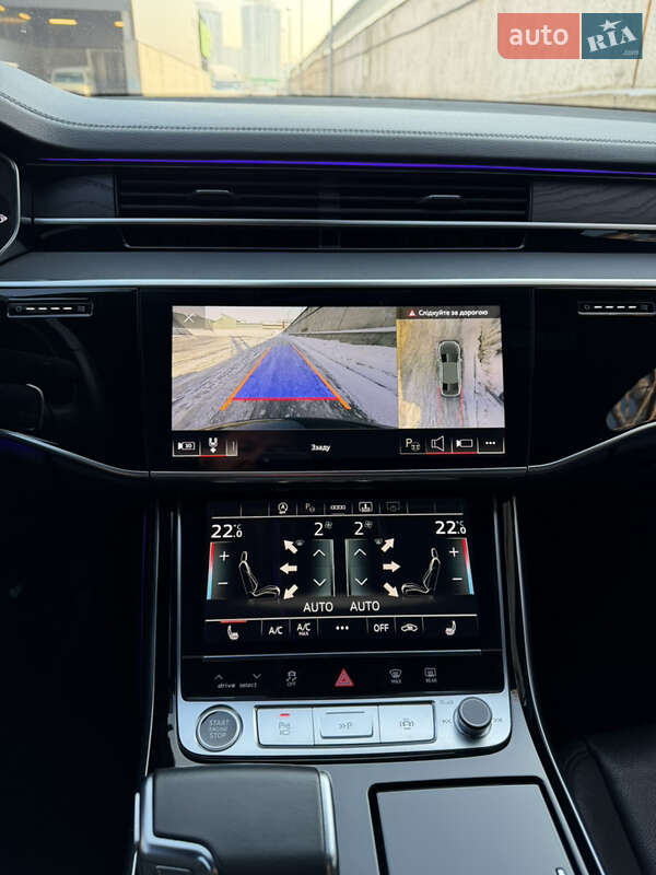 Седан Audi A8 2021 в Киеве