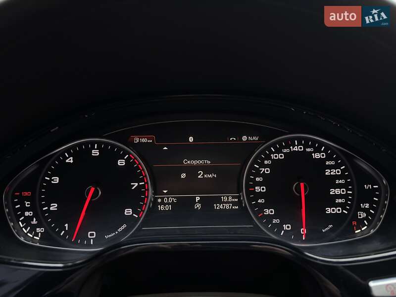 Седан Audi A8 2013 в Луцке