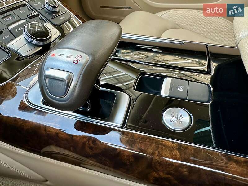 Седан Audi A8 2016 в Дніпрі фото 19 Седан Audi A8 2016 в Дніпрі
