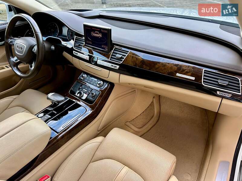 Седан Audi A8 2016 в Дніпрі фото 27 Седан Audi A8 2016 в Дніпрі