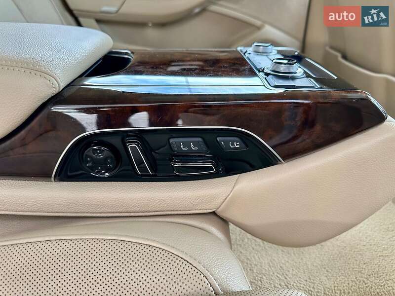 Седан Audi A8 2016 в Дніпрі фото 29 Седан Audi A8 2016 в Дніпрі