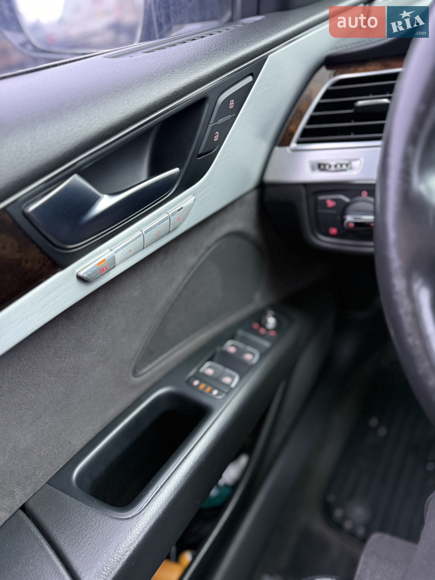 2011 Audi A8 - мініатюра 16