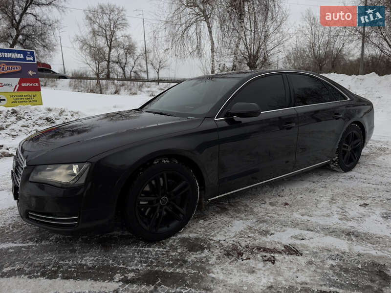 Седан Audi A8 2011 в Києві