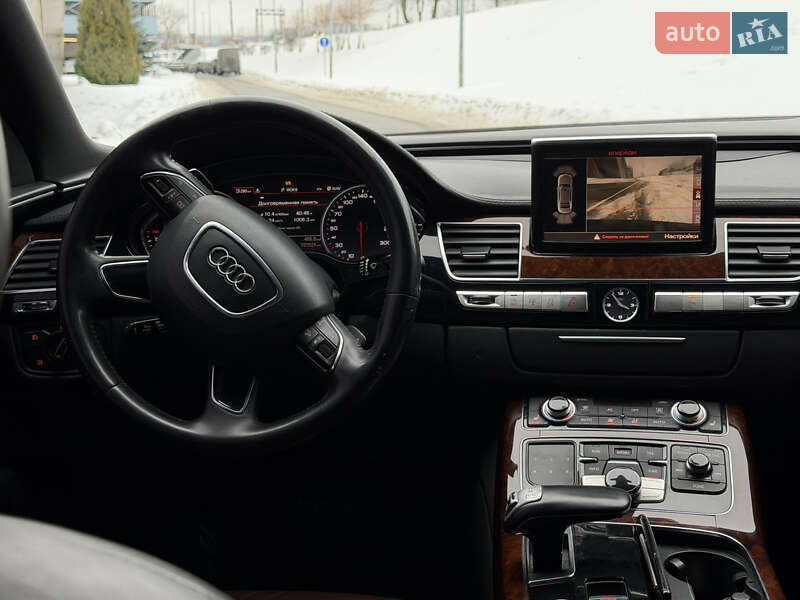 Седан Audi A8 2011 в Києві