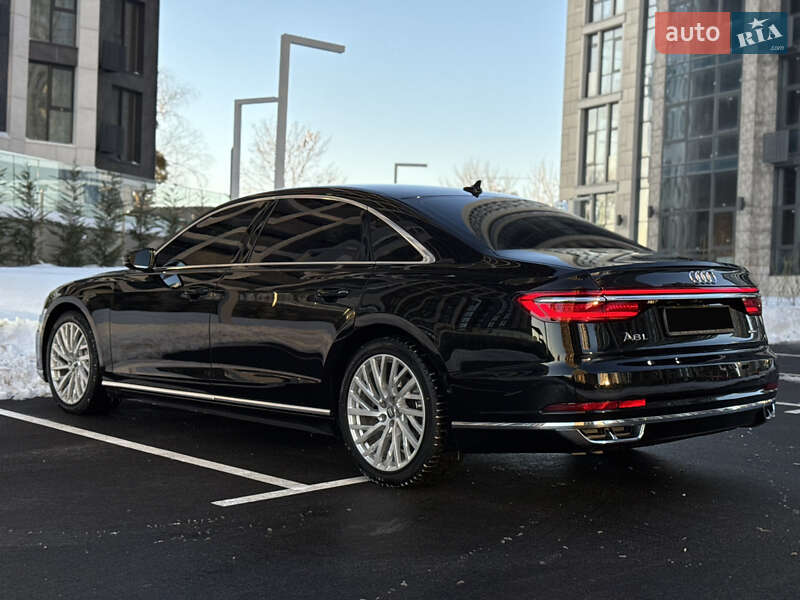 Седан Audi A8 2021 в Киеве