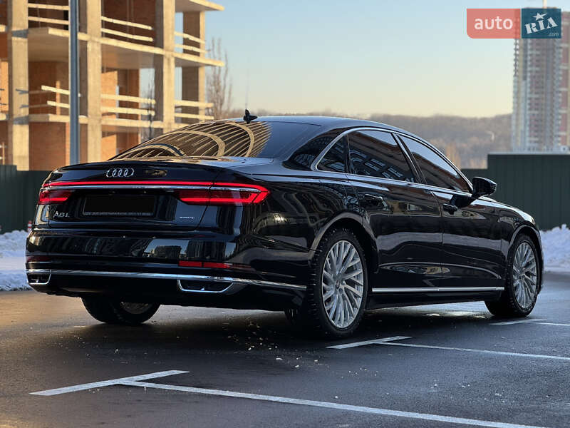 Седан Audi A8 2021 в Киеве