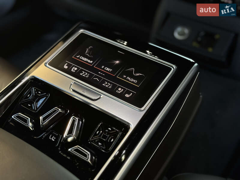 Седан Audi A8 2021 в Киеве