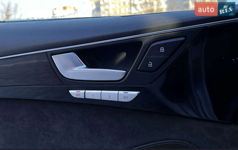Седан Audi A8 2017 в Львове фото 39 Седан Audi A8 2017 в Львове