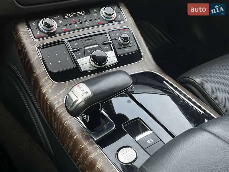 Седан Audi A8 2015 в Киеве фото 26 Седан Audi A8 2015 в Киеве