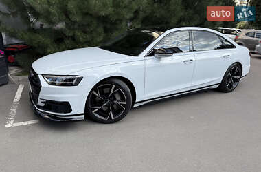 Седан Audi A8 2018 в Киеве