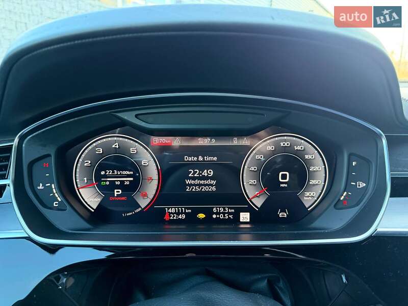 Седан Audi A8 2019 в Луцке
