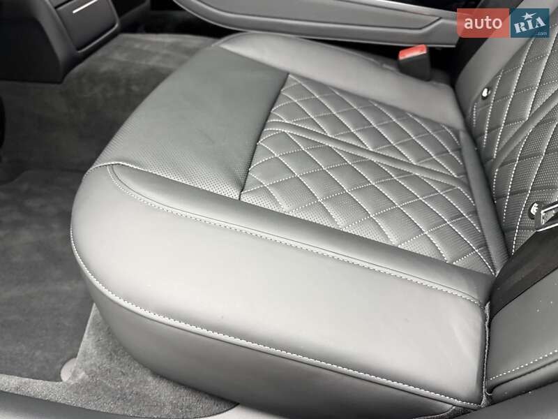 Седан Audi A8 2025 в Киеве фото 39 Седан Audi A8 2025 в Киеве