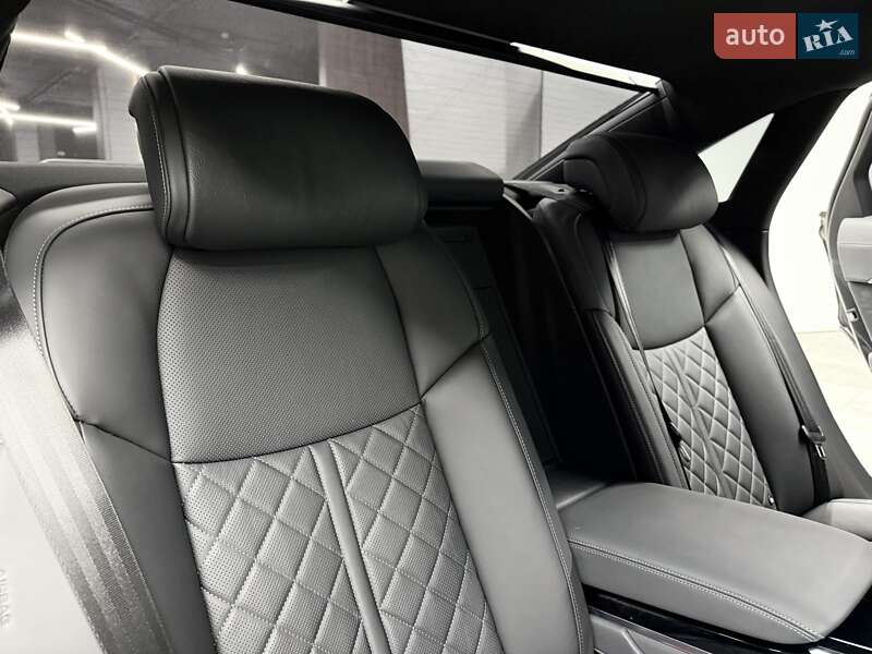 Седан Audi A8 2025 в Киеве фото 49 Седан Audi A8 2025 в Киеве