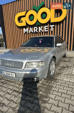 Седан Audi A8 2001 в Теребовле