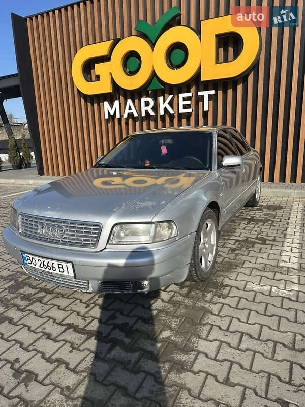 Седан Audi A8 2001 в Теребовле
