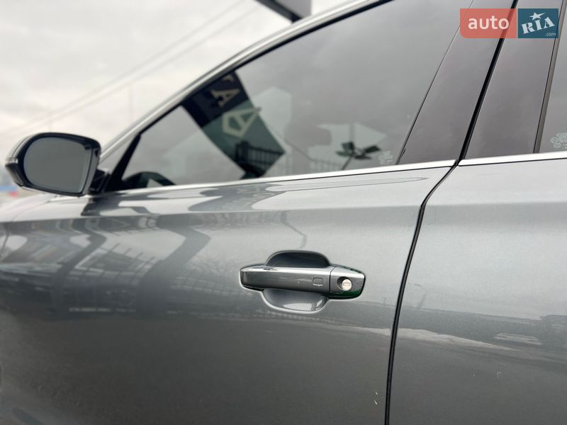 Седан Audi A8 2017 в Києві фото 12 Седан Audi A8 2017 в Києві