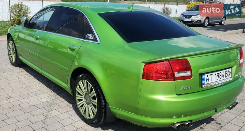 Седан Audi A8 2005 в Яремчі