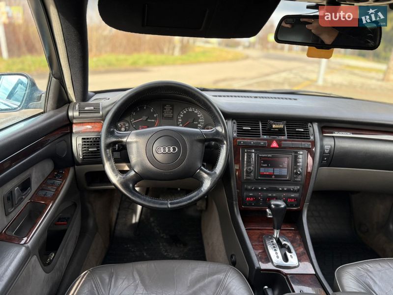 Седан Audi A8 2000 в Старокостянтинові