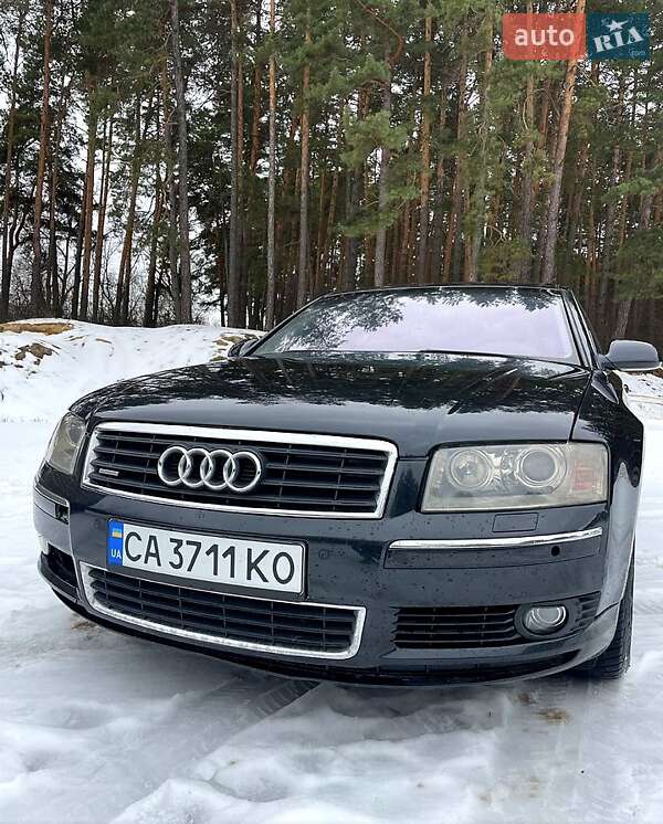 Седан Audi A8 2004 в Шишаки
