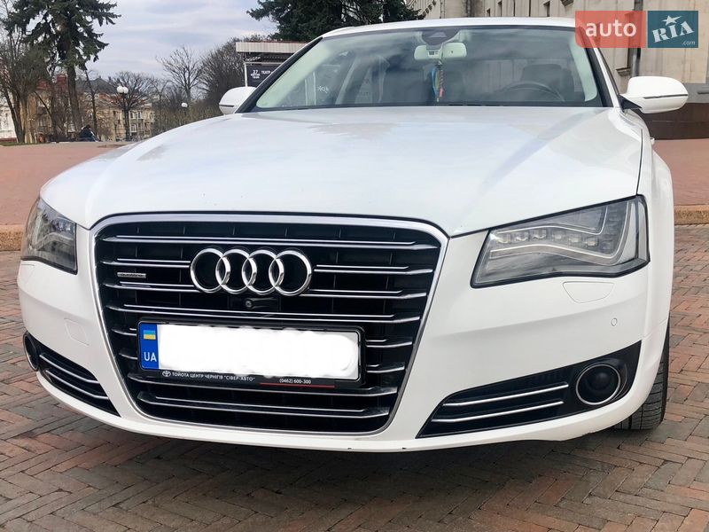 Седан Audi A8 2012 в Києві
