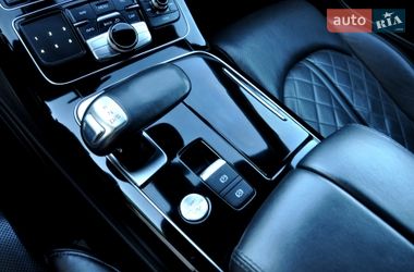 Седан Audi A8 2013 в Львове
