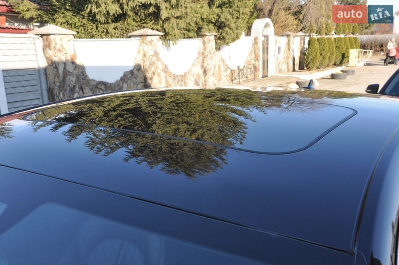 Седан Audi A8 2013 в Львові