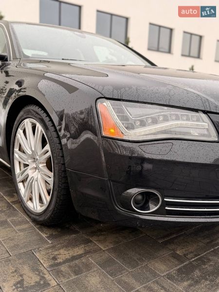 Седан Audi A8 2013 в Луцьку