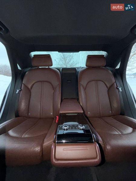 Седан Audi A8 2013 в Луцьку