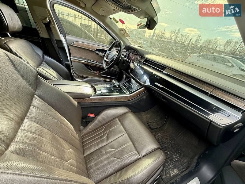 Седан Audi A8 2019 в Києві