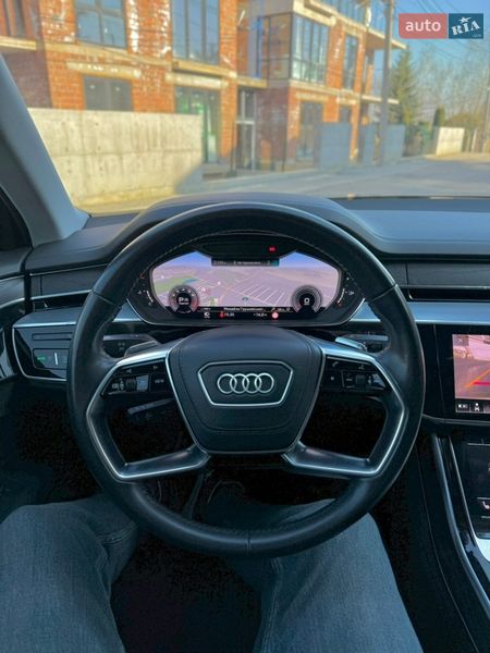 Седан Audi A8 2020 в Чернівцях