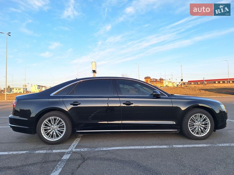 Седан Audi A8 2014 в Киеве