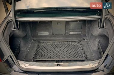 Седан Audi A8 2013 в Львове