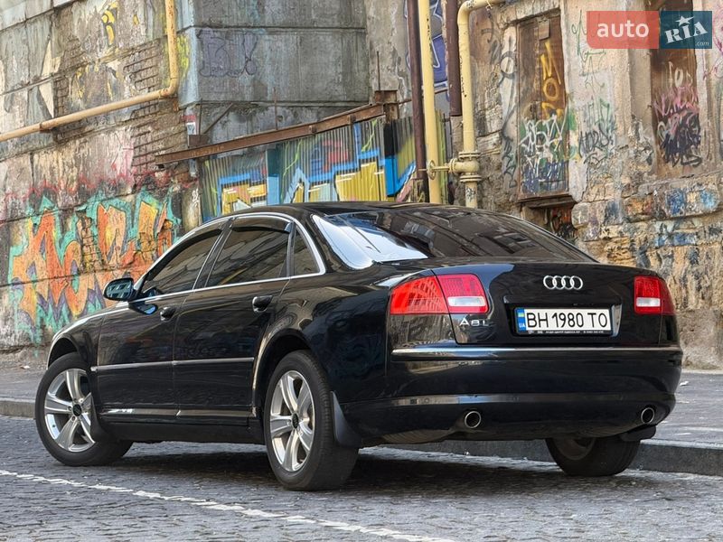 Седан Audi A8 2006 в Одессе