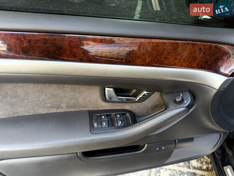 Седан Audi A8 2006 в Одессе
